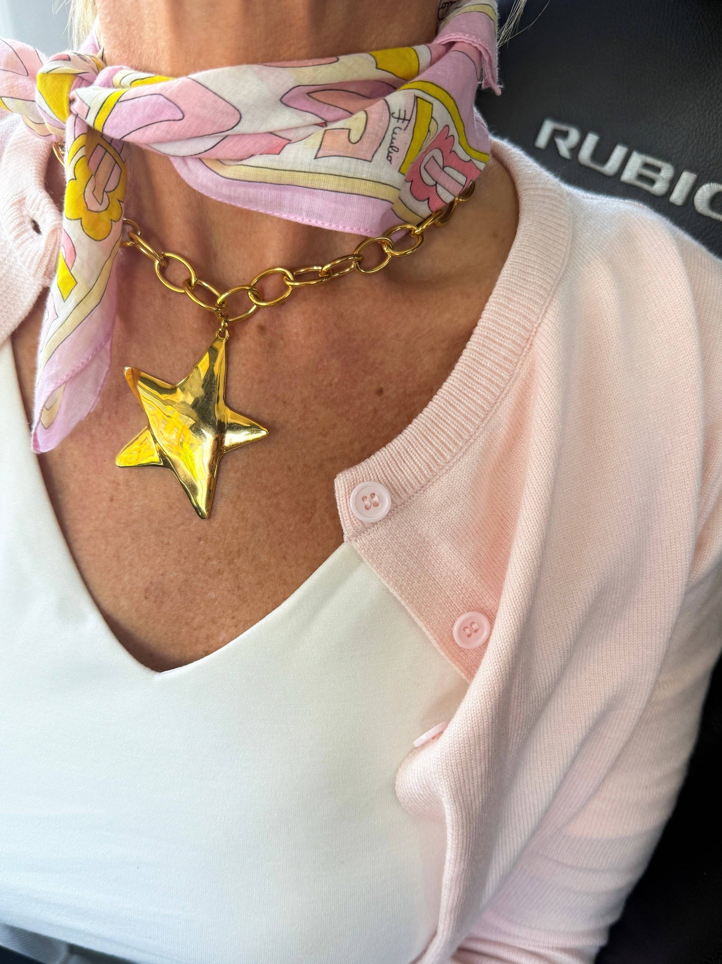 STAR NECKLACE