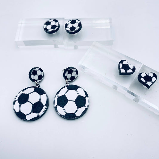 SOCCER BALL STUDS