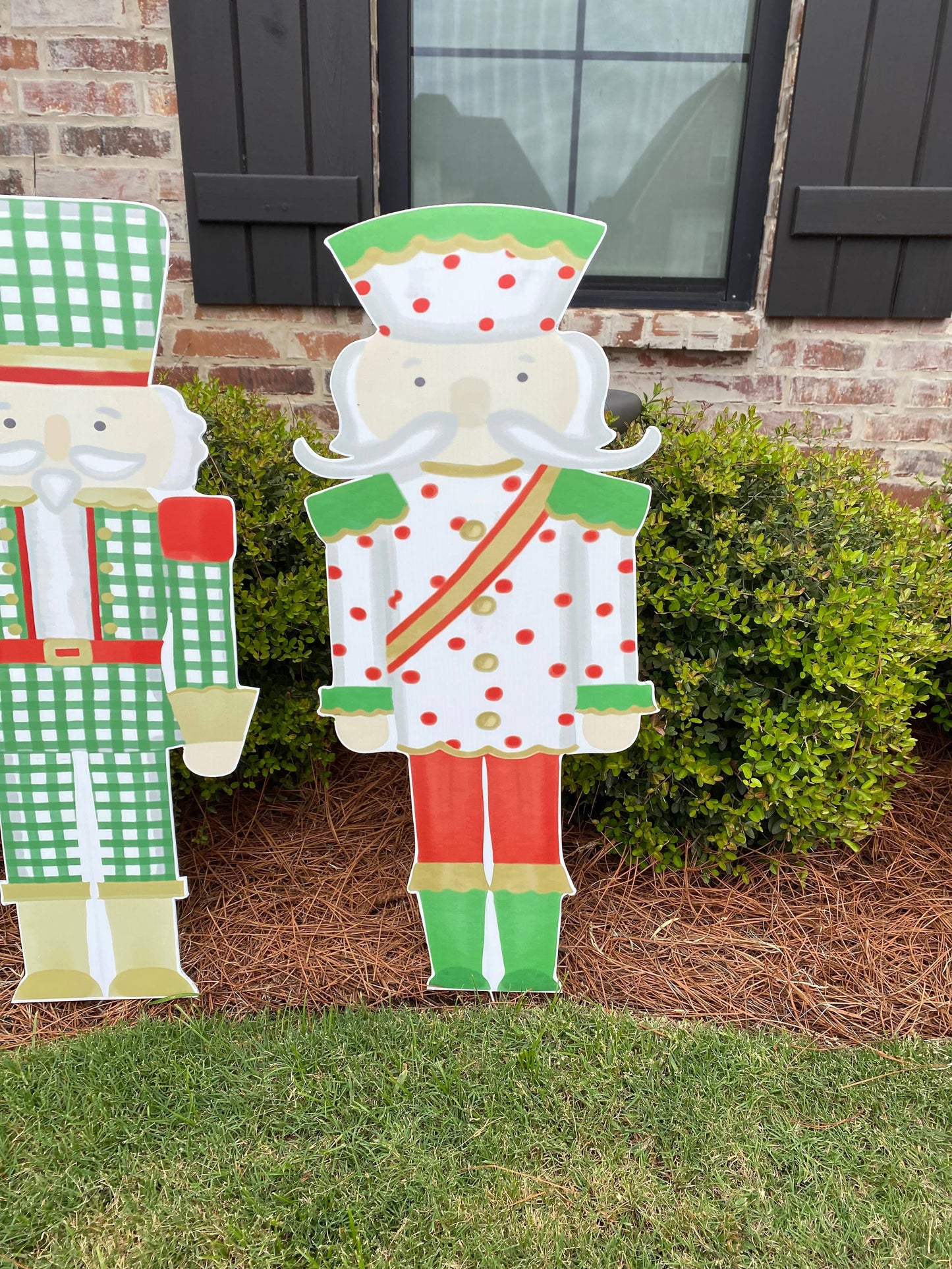 Traditional Nutcrackers -MEDIUM