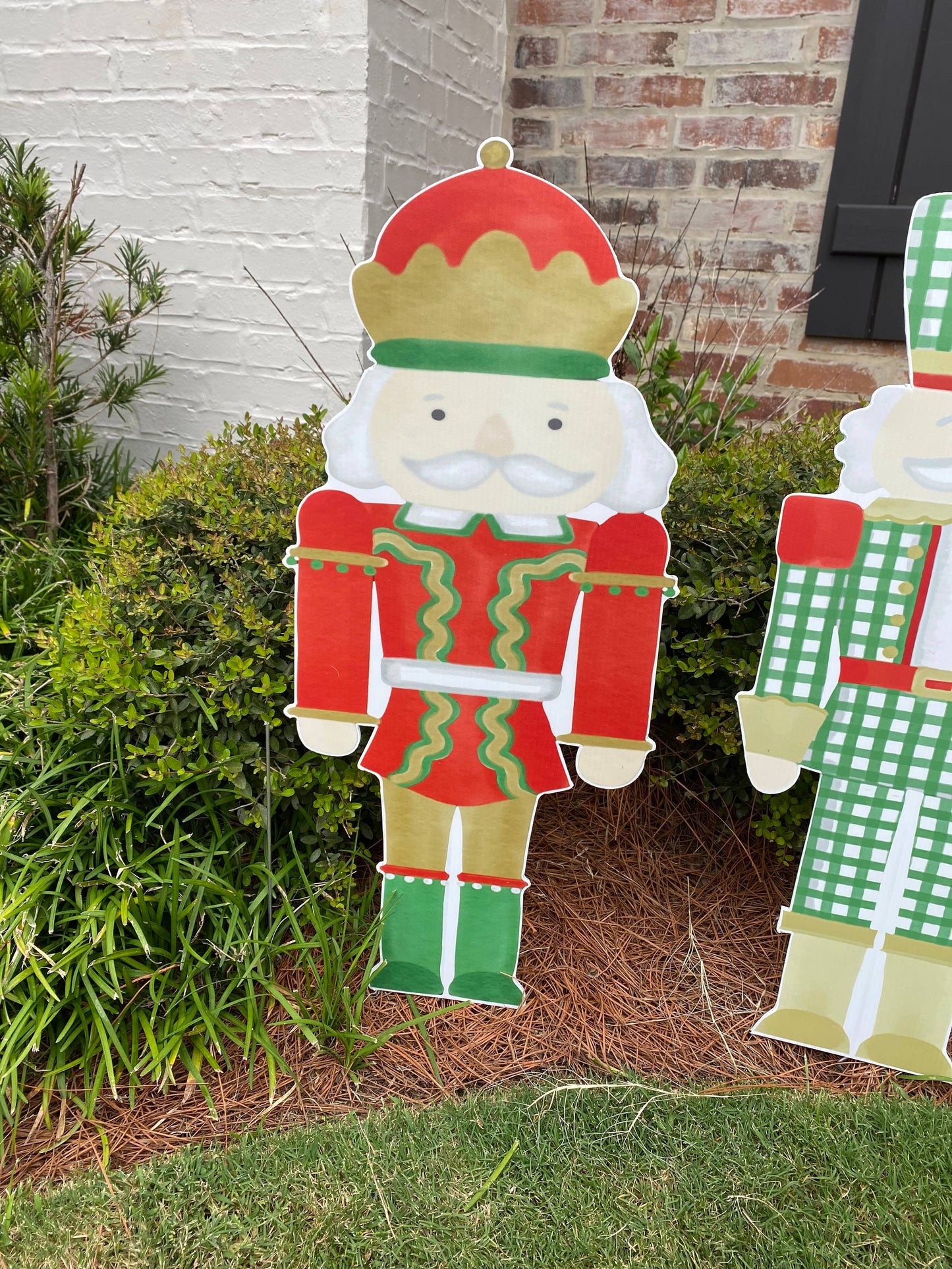 Traditional Nutcrackers -MEDIUM