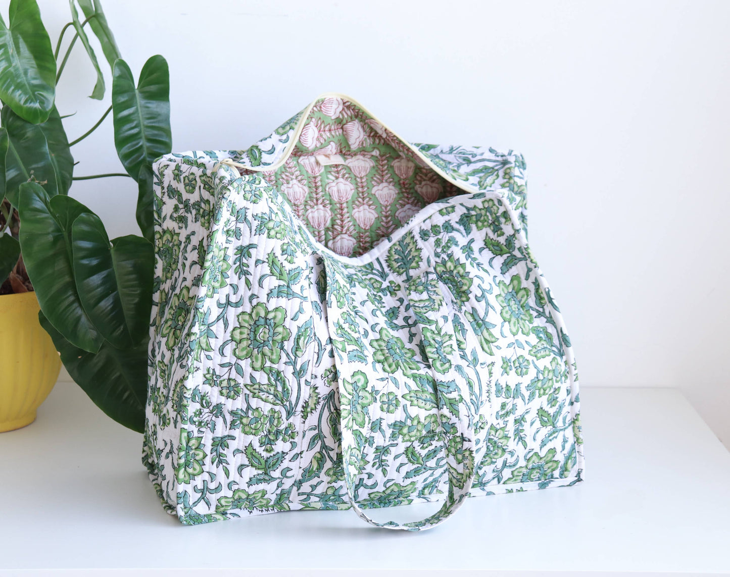 Floral Quilted XL Tote - Green & White Holiday Travel Bag
