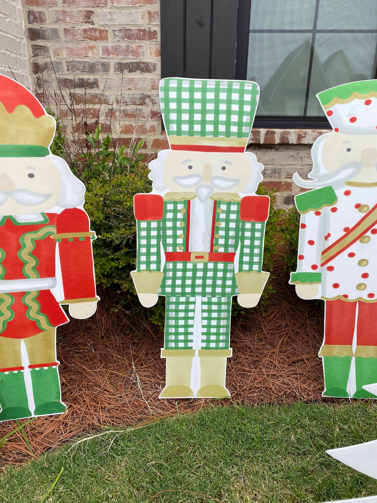 Traditional Nutcrackers -MEDIUM