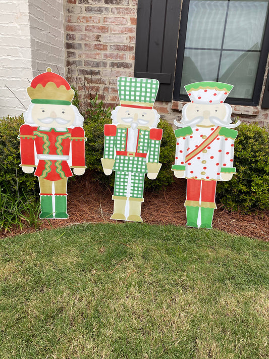 Traditional Nutcrackers -MEDIUM